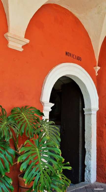 L’entrée du noviciat, Santa Catalina, Arequipa, Pérou